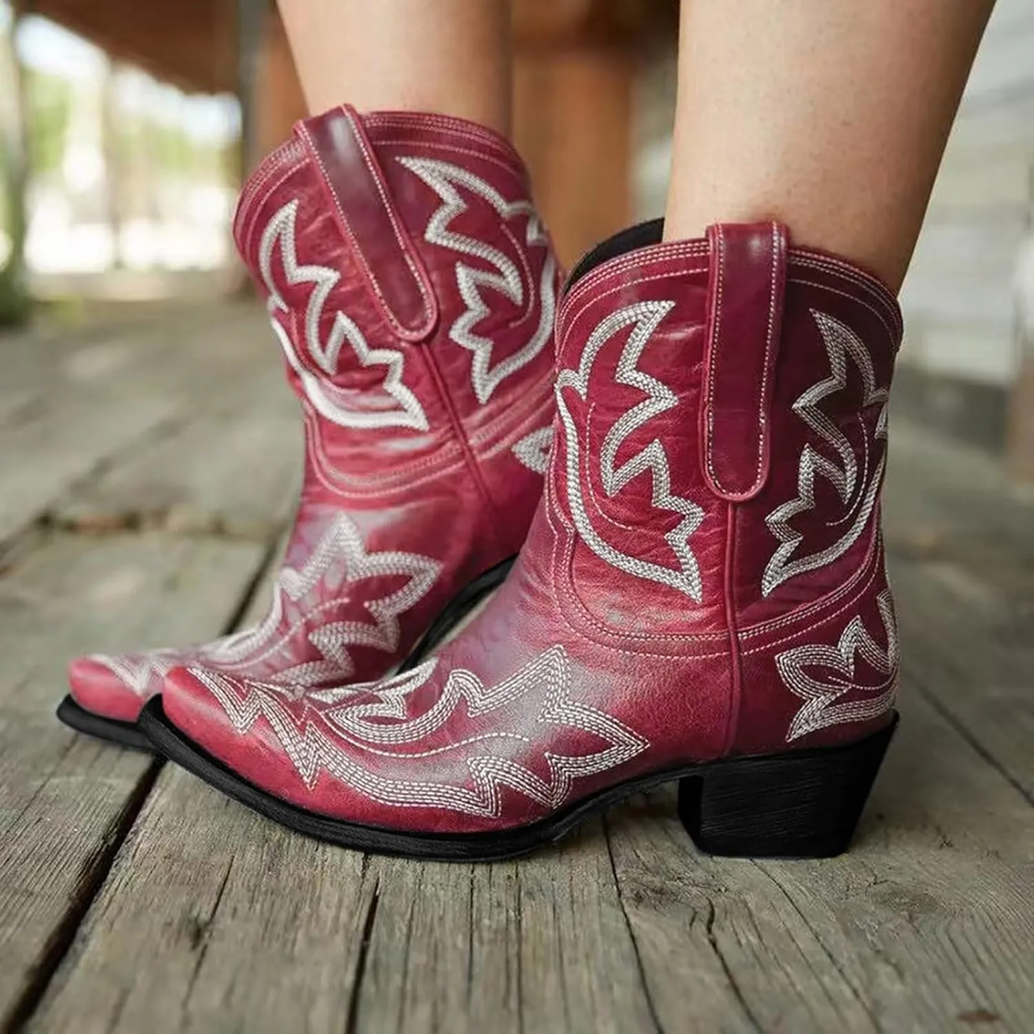 Cowboy Boots for Women Embroided Western Cowgirl Boots Pull on Ankle Boots Pointed Toe Boots Chunky Heel Pull On Short Boots