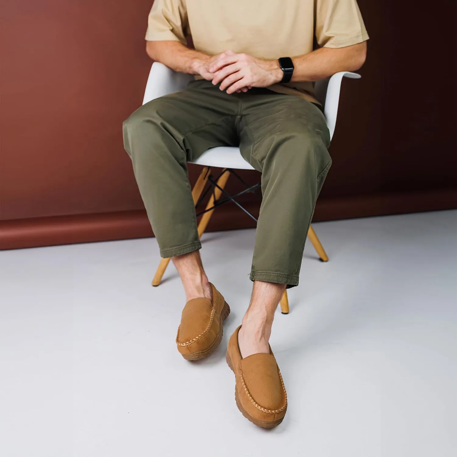 Festooning Men's Comfortable Bedroom Moccasin Slippers - Indoor/Outdoor