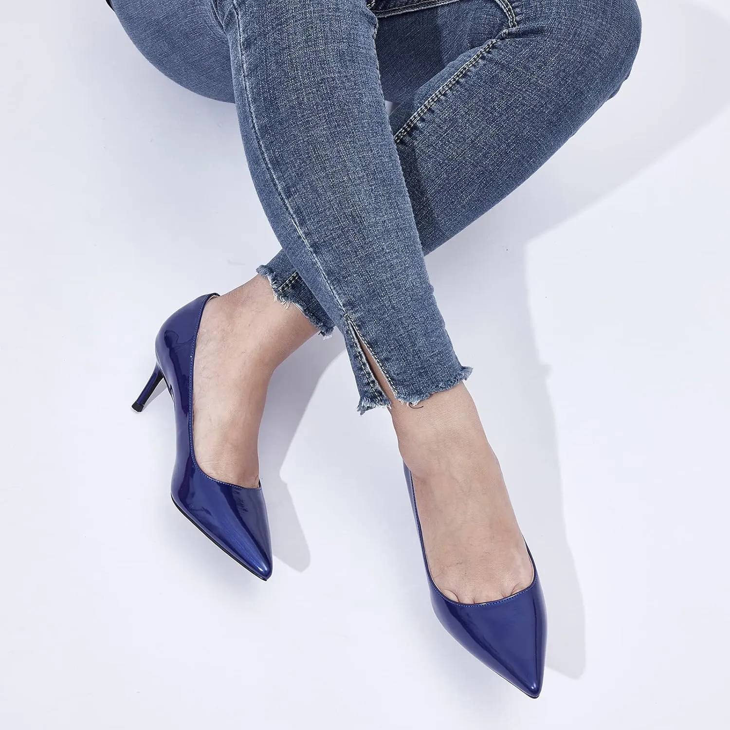 GENSHUO Low Heel Pumps for Women Closed Toe Slip On Stillettos Heels Dress Shoes