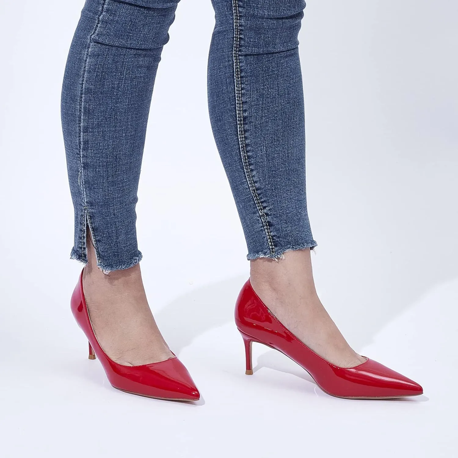 GENSHUO Low Heel Pumps for Women Closed Toe Slip On Stillettos Heels Dress Shoes