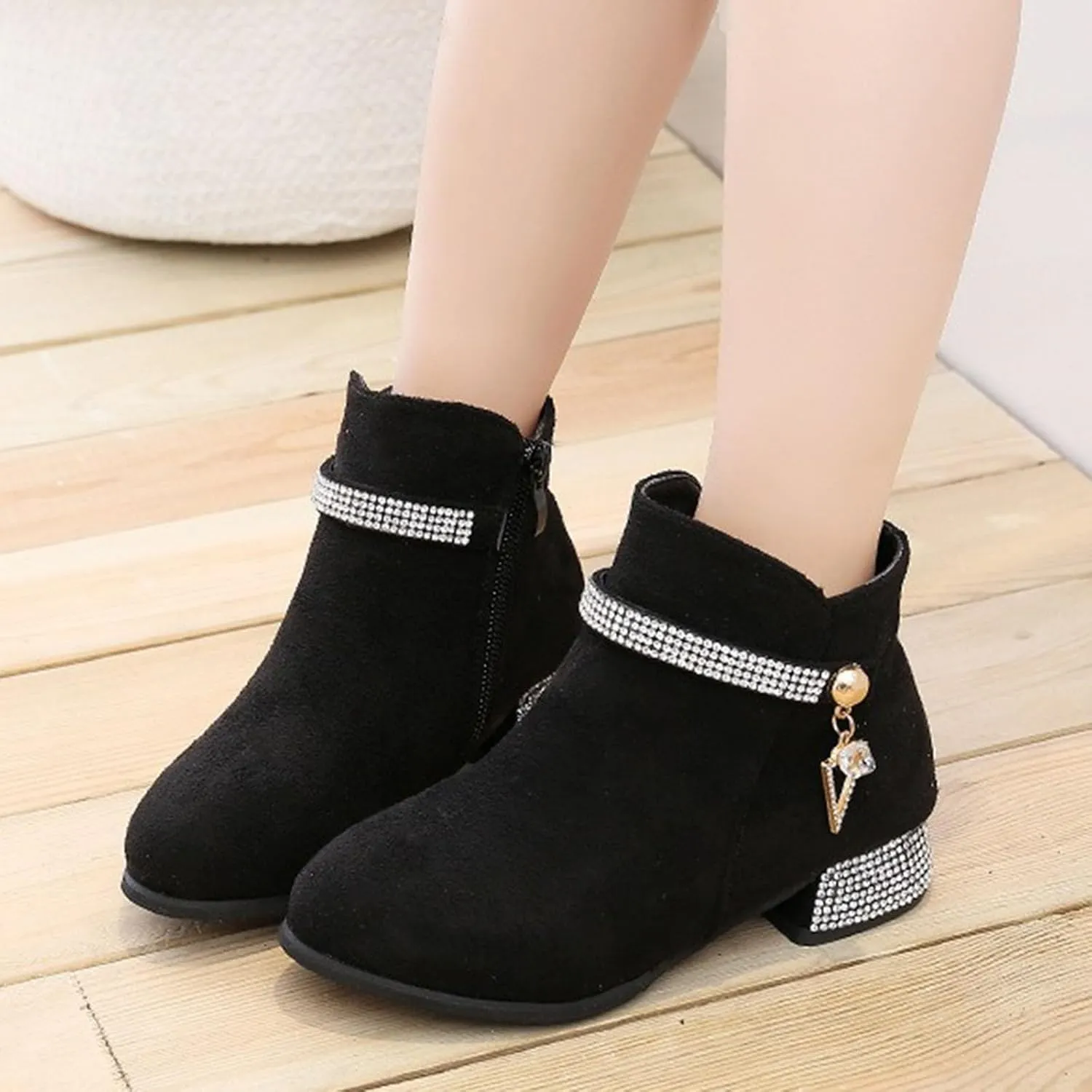 Kids Winter Boots Girls Dress Boots Short Shoes Girls Ankle Boots Low Heel Side Zipper Fall Winter Booties Outdoor Shoes