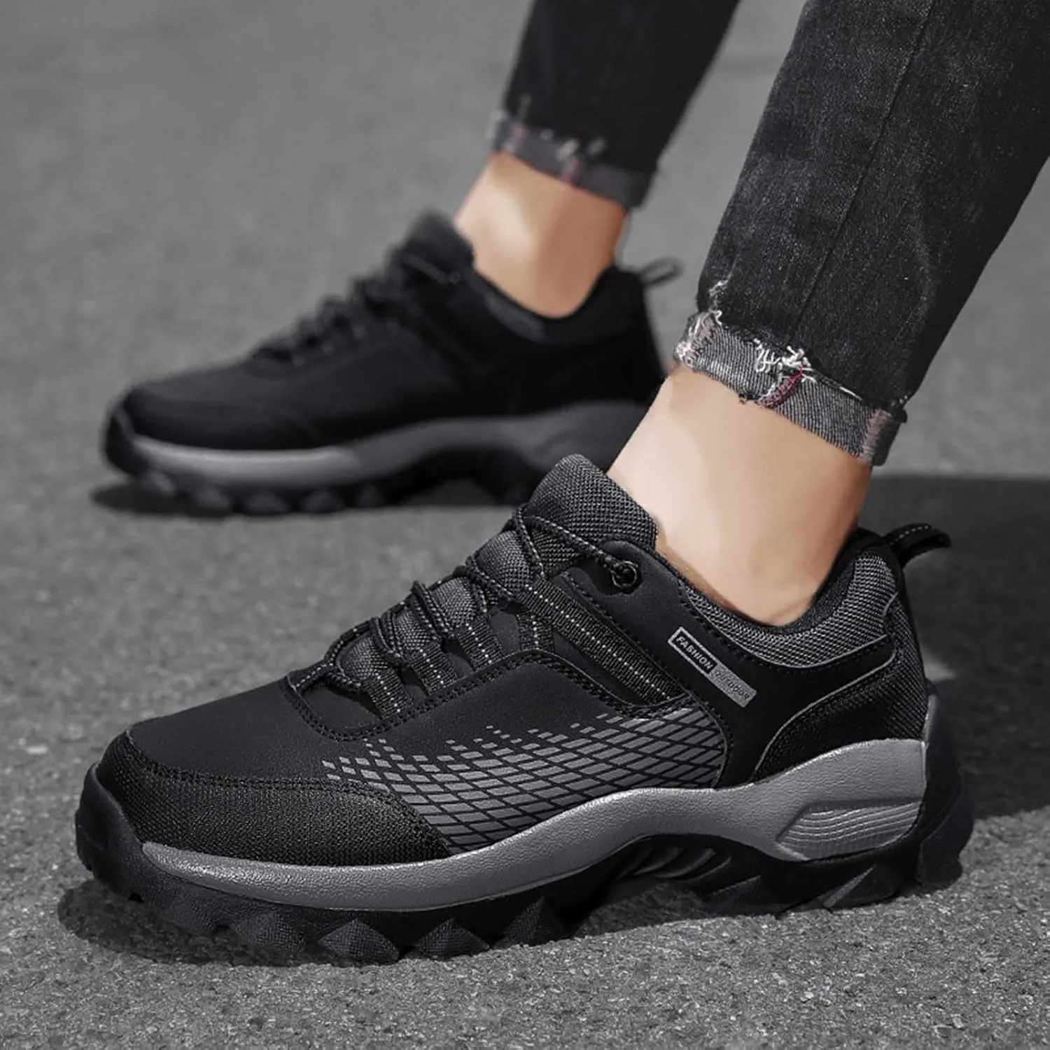 Men's Classic Casual Jogging Sneakers Breathable and Light Outdoor Comfy Walking Shoe Comfortable Stretch Shoes