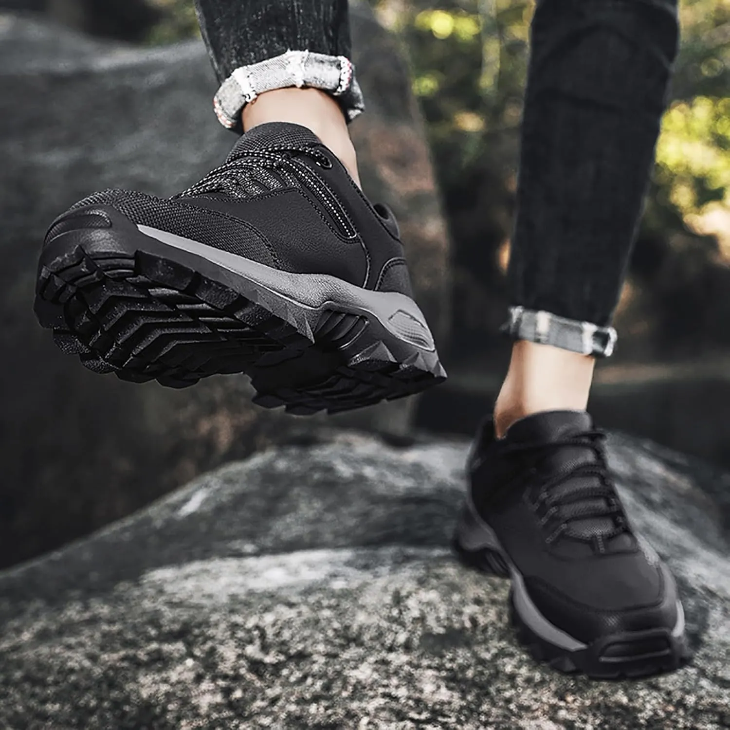 Men's Classic Casual Jogging Sneakers Breathable and Light Outdoor Comfy Walking Shoe Comfortable Stretch Shoes