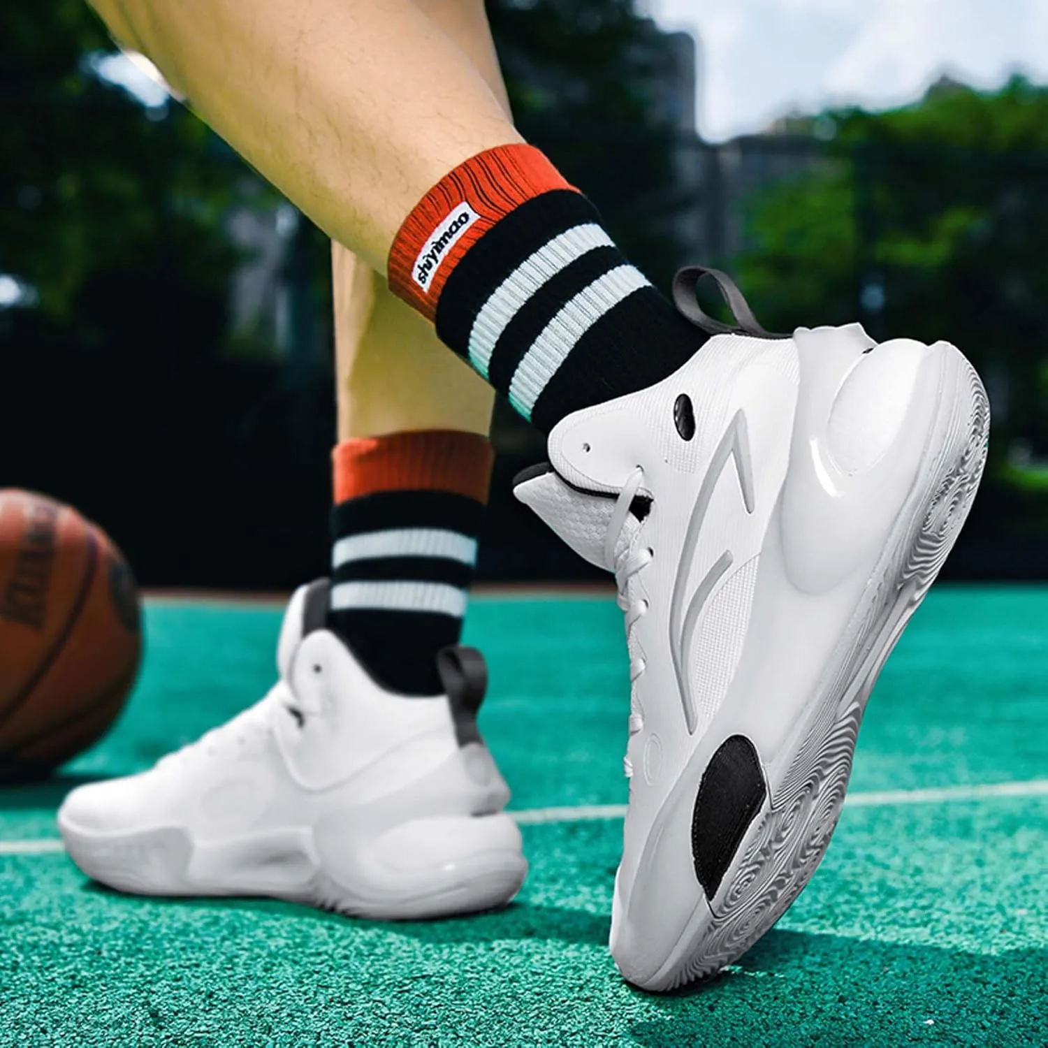 Men's Lightweight Rebound Basketball Shoes Non-Slip Cushioning Sneakers Women's Comfortable Soft Bottom Casual Sports Running Shoes Street Casual Walking Men's Shoes Women's Shoes