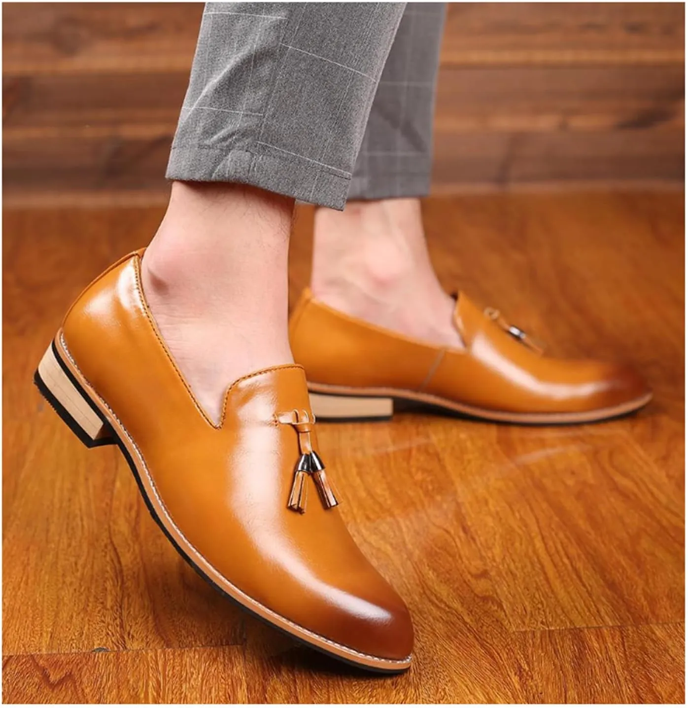 Men's Loafers Oxford Shoes Comfortable Slip-On Driving Flats Formal Business Dress Shoes with Tassel