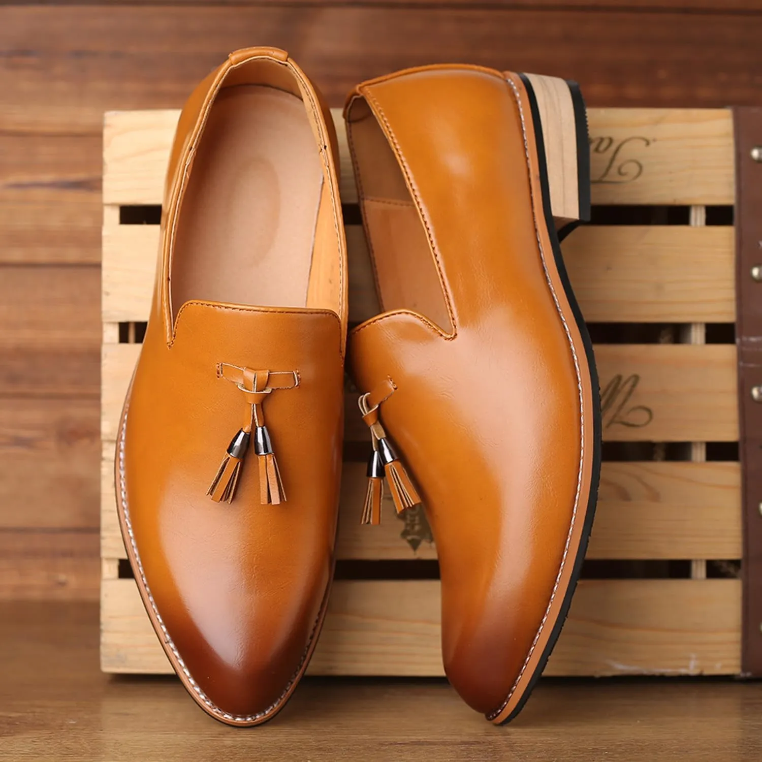 Men's Loafers Oxford Shoes Comfortable Slip-On Driving Flats Formal Business Dress Shoes with Tassel