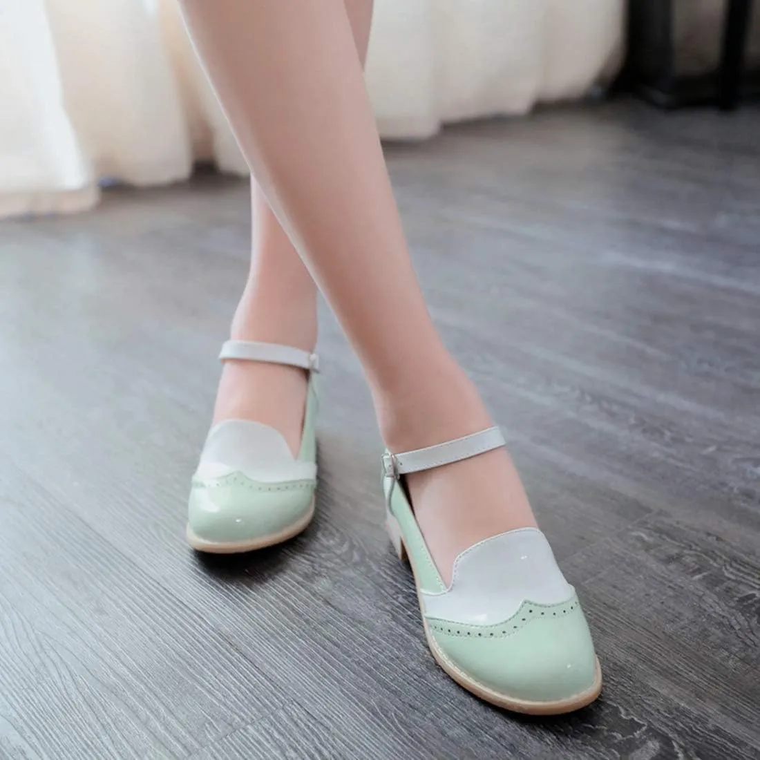 VOKLIN Women's Two Tone Flat Mary Jane Oxford Shoes Wingtip Buckle Low Heel Vintage Saddle Oxfords Brogues