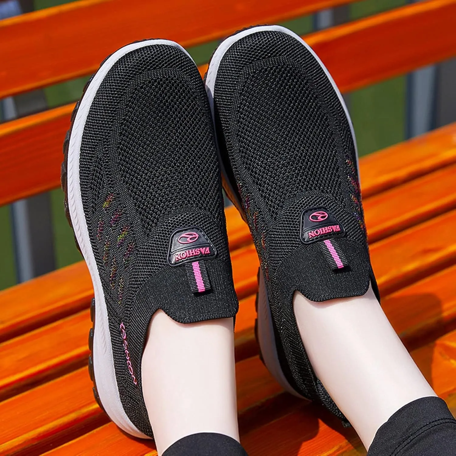 Women Slip-On Trainers Breathable Mesh Shoes Summer Lightweight Walking Sneakers Outdoor Casual Athletic Jogging Shoes