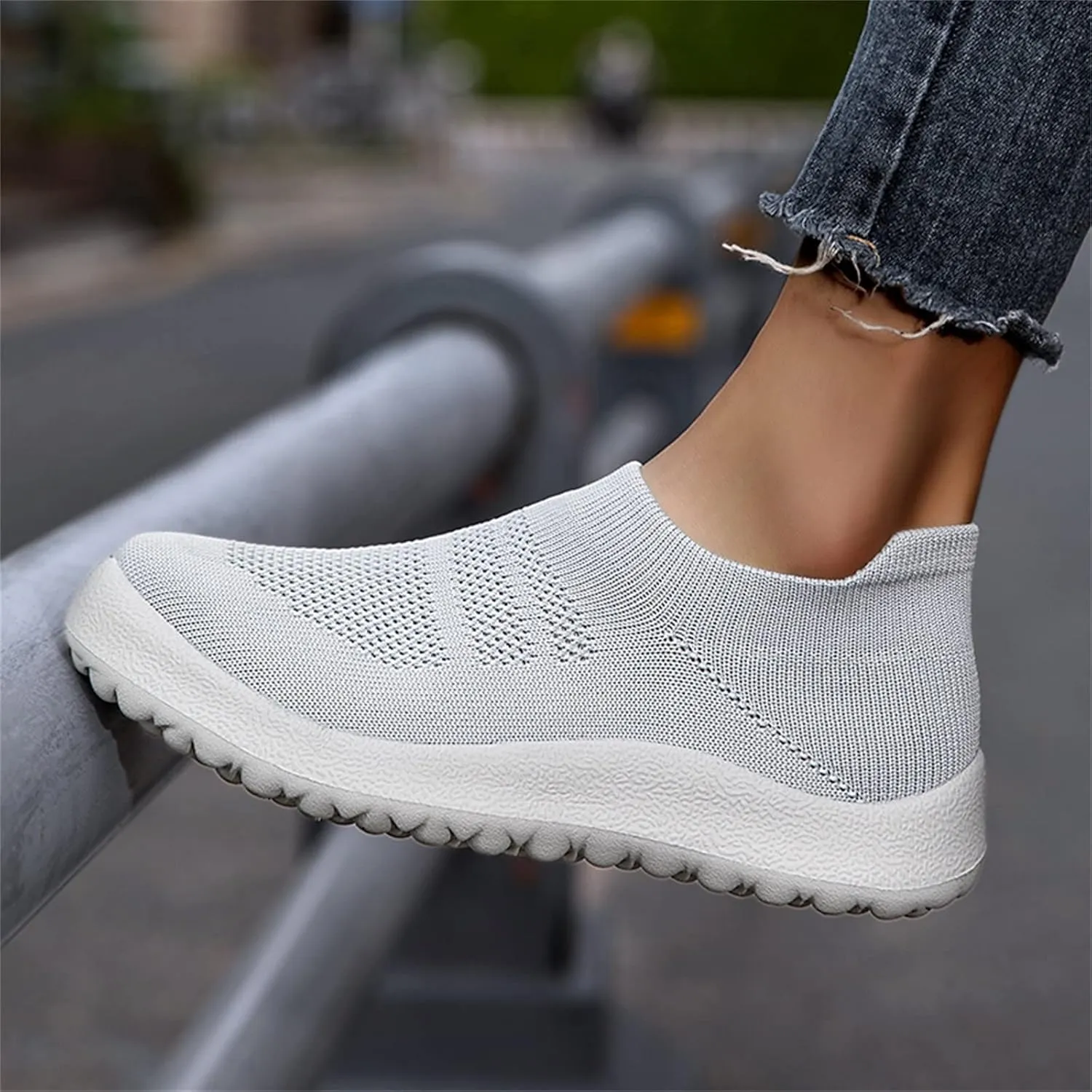 Women Slip On Trainers Running Walking Shoes Sports Sneakers Tennis Jogging Gym Workout Mesh Breathable