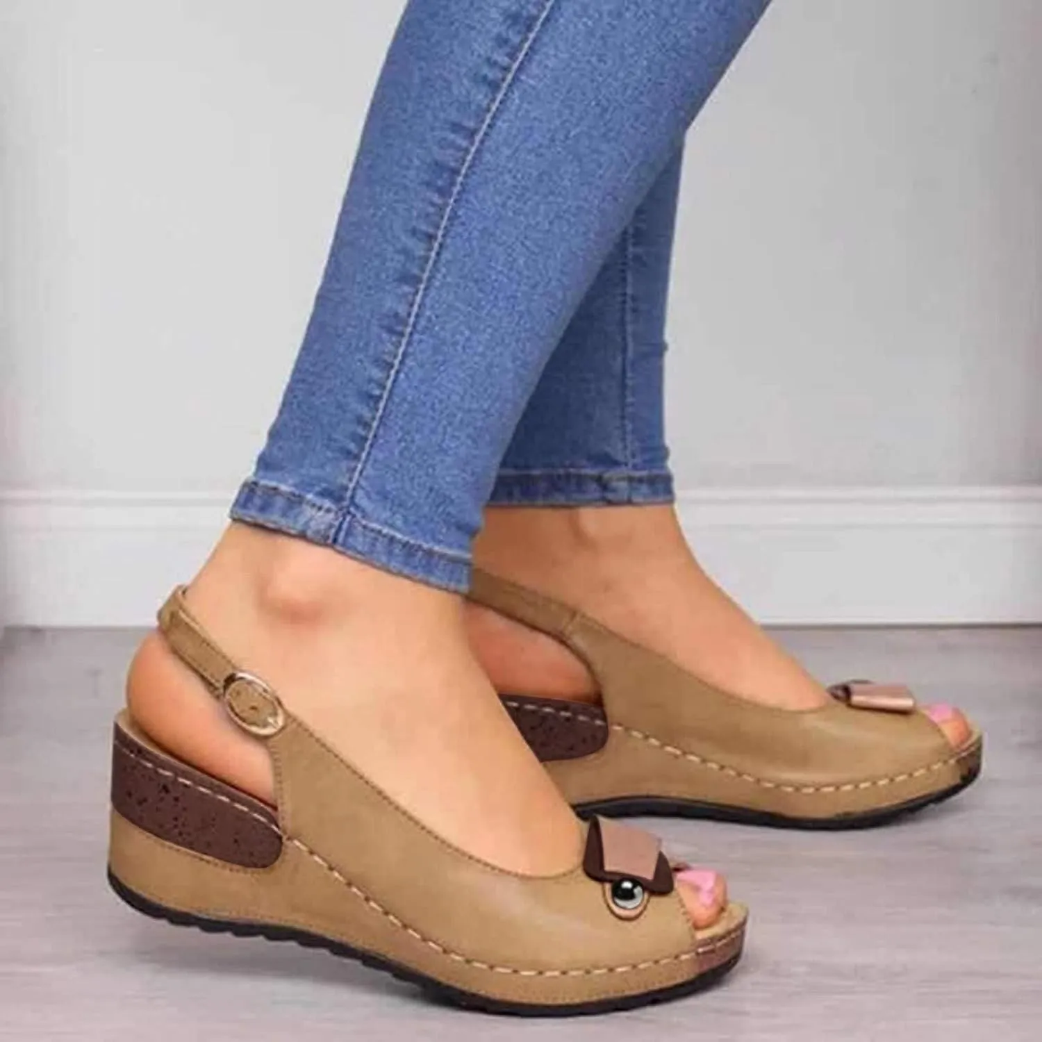 Women's Peep Toe Wedge Sandals Trendy Slip on Platform Outdoor Ankle Strap Sandal Summer Beach Shoes