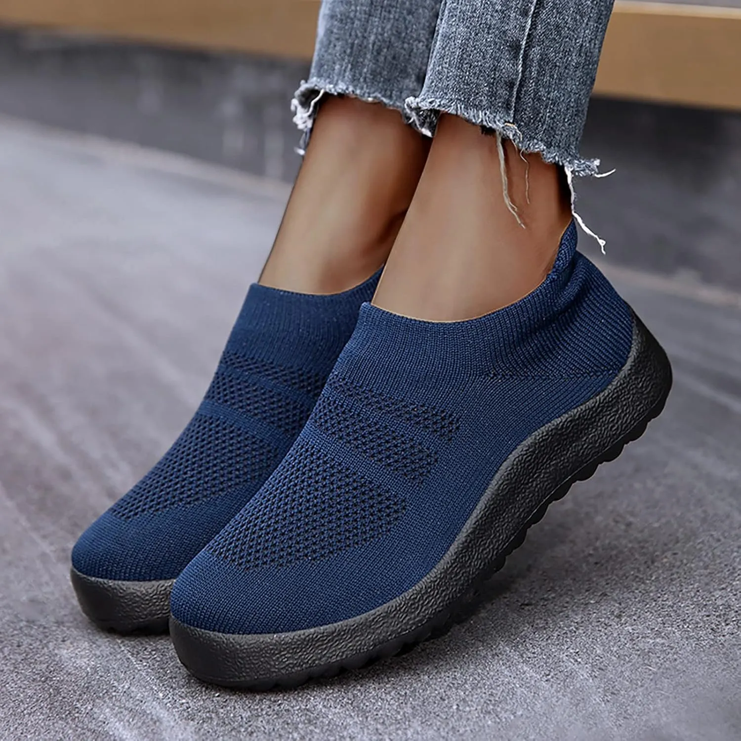 Women's Slip on Shoes Canvas Sneakers Loafers Non Slip Mens Casual Shoes Wide Width Brown Casual Shoes Walking Sneakers Waterproof Tennis Shoe White Loafers