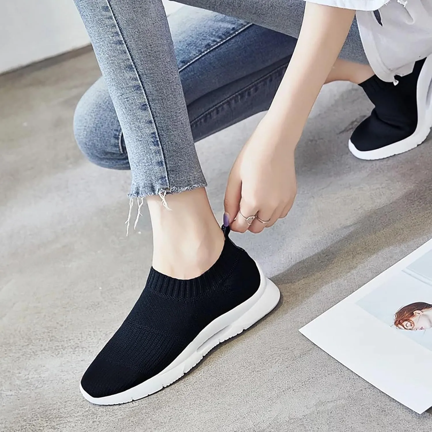 Womens Slip On Walking Shoes Non Slip Running Shoes Running Shoes for Women Mesh Men Casual Shoes White Sneakers White Tennis Shoe Cross Trainer Shoe