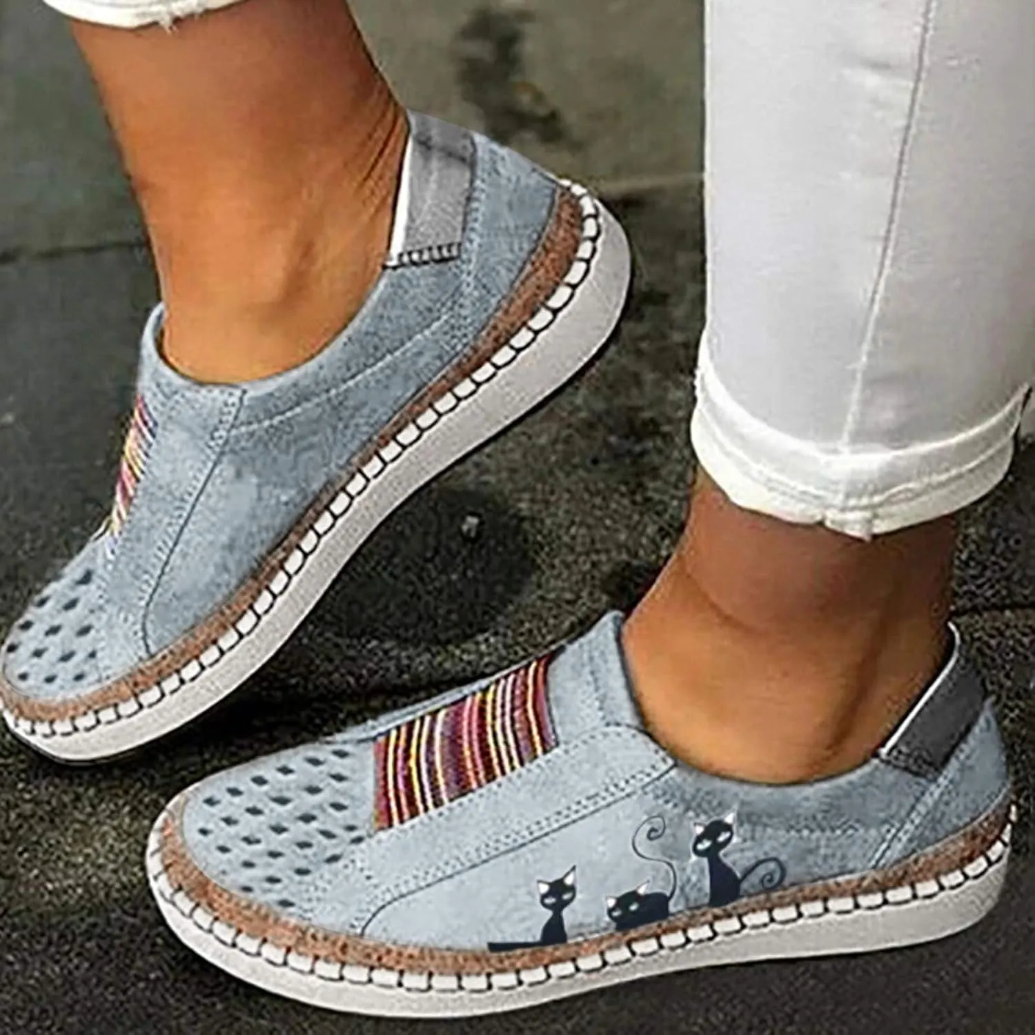 ZBYY Women's Canvas Casual Sneakers Cute Cat Printed Low Top Loafers Fashion Comfortable Slip On Flats Walking Shoes